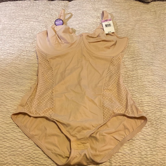 Bali body shaper with built in minimized- NWT, 40D - Picture 1 of 7